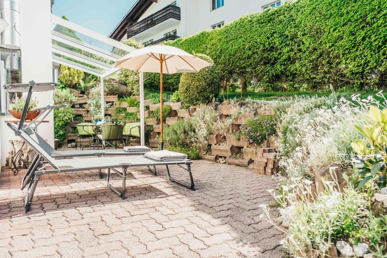 Charming 4 Bed Flat In Flimsアパートメント エクステリア 写真