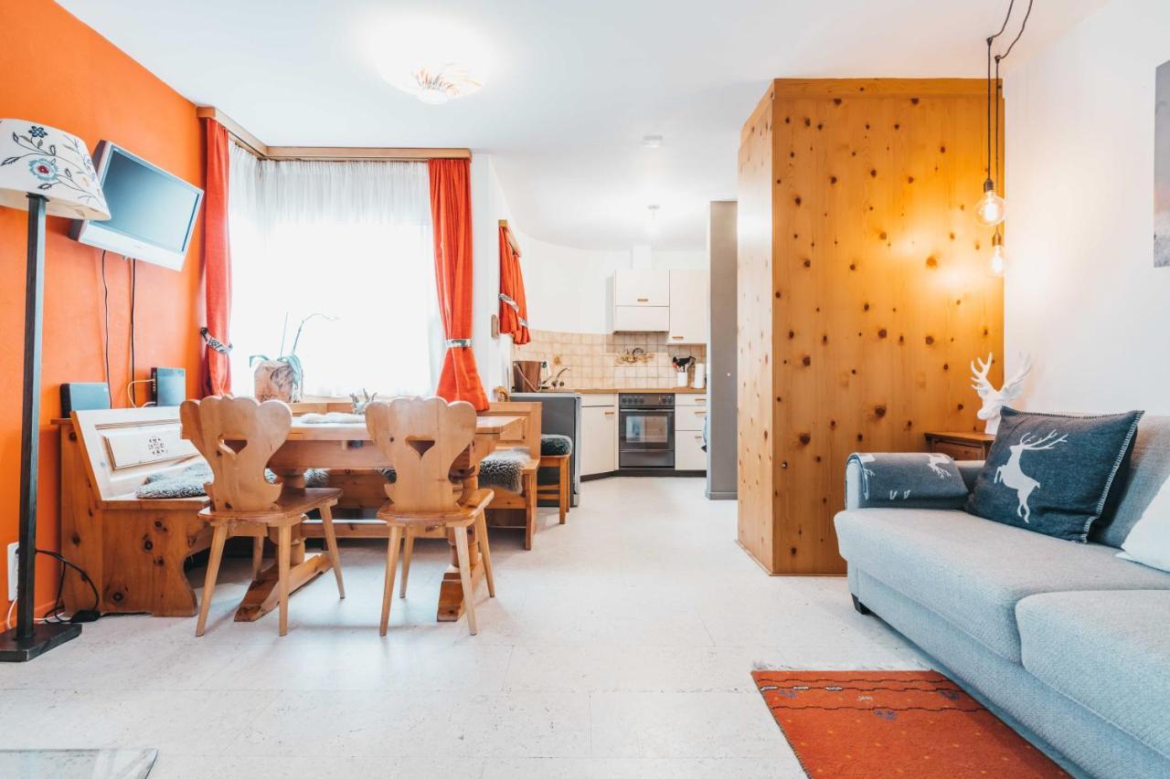Charming 4 Bed Flat In Flimsアパートメント エクステリア 写真