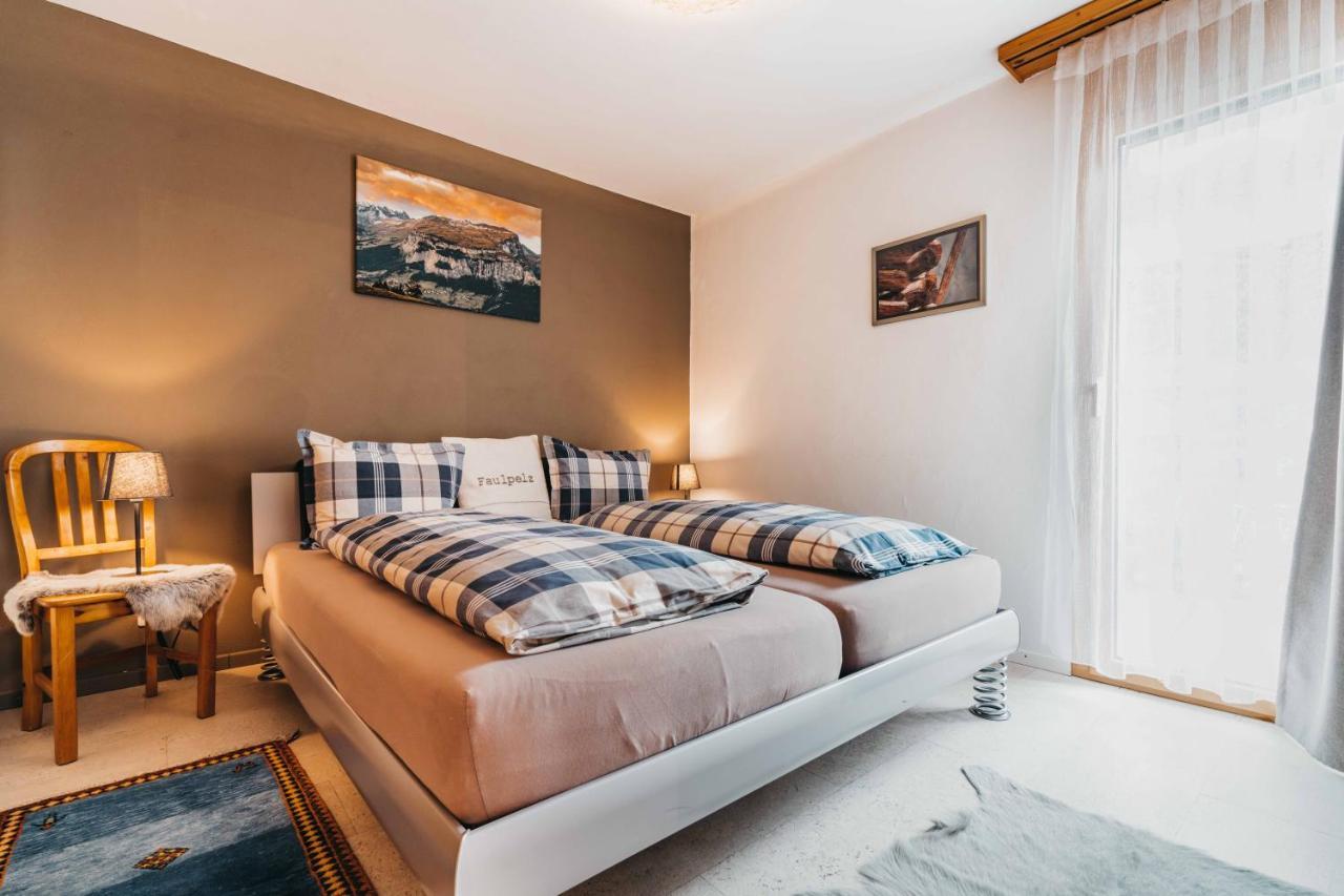 Charming 4 Bed Flat In Flimsアパートメント エクステリア 写真